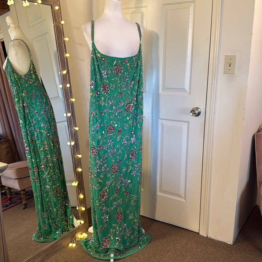 MAC DUGGAL
Hand Beaded Floral Gown with Beaded Spaghetti Straps - Picture 4 of 17